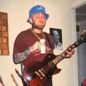 Meet your Posher, Layla